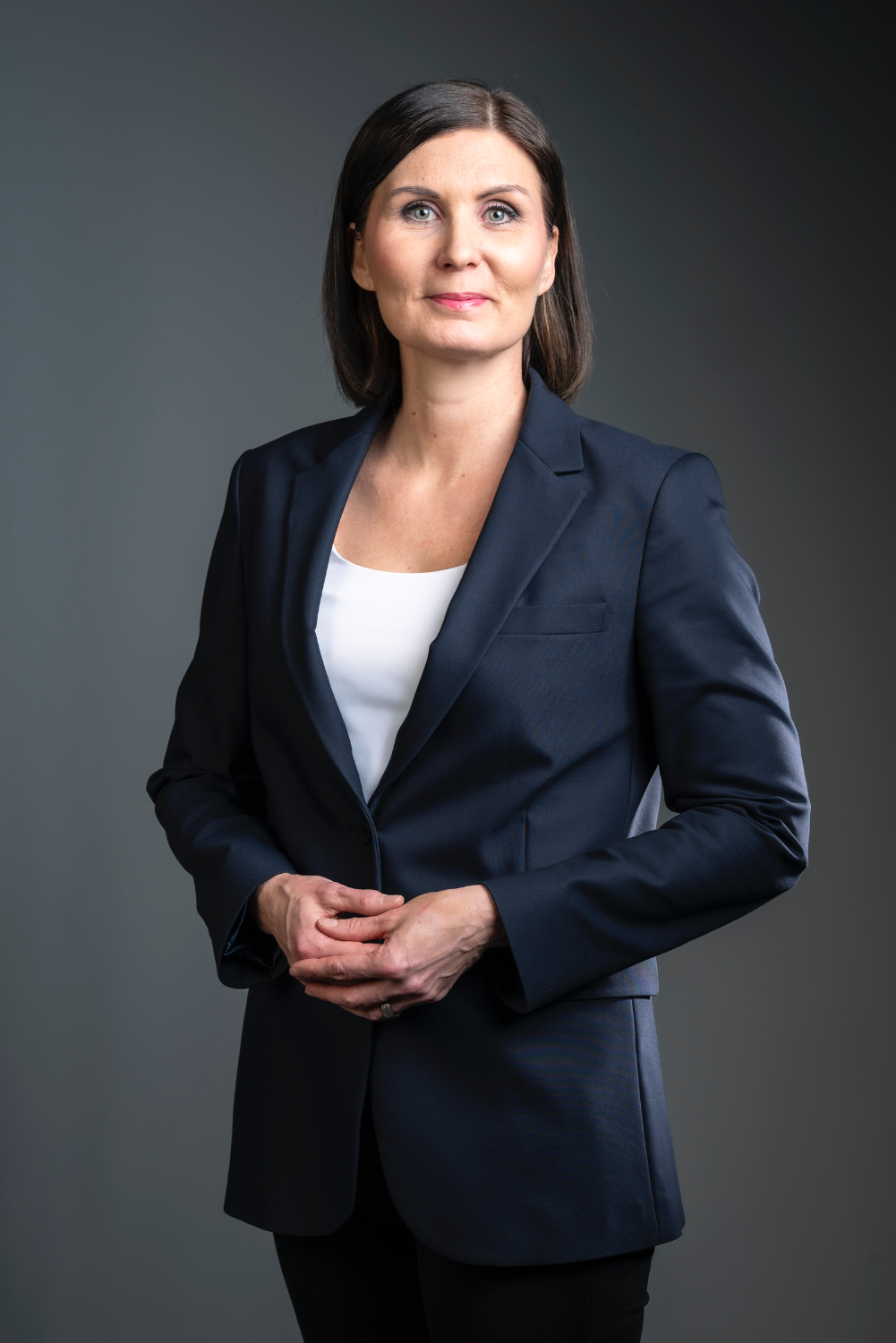 Kuinka paljon paidan väri vaikuttaa sinun ulkonäköön valokuvissa?